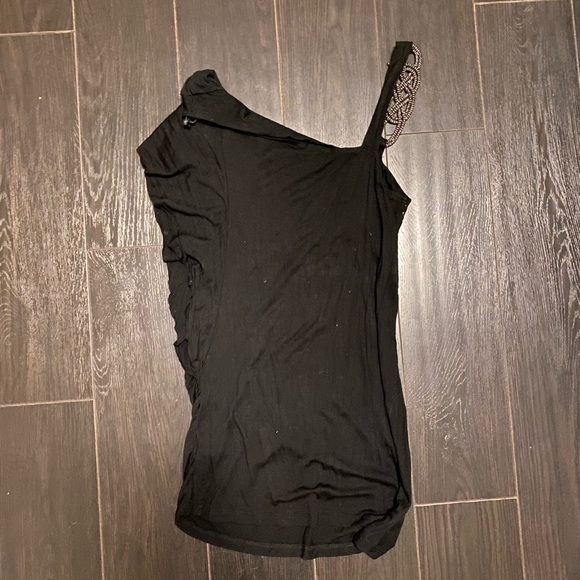 Wild spin on little black dress - Picture 3 of 4